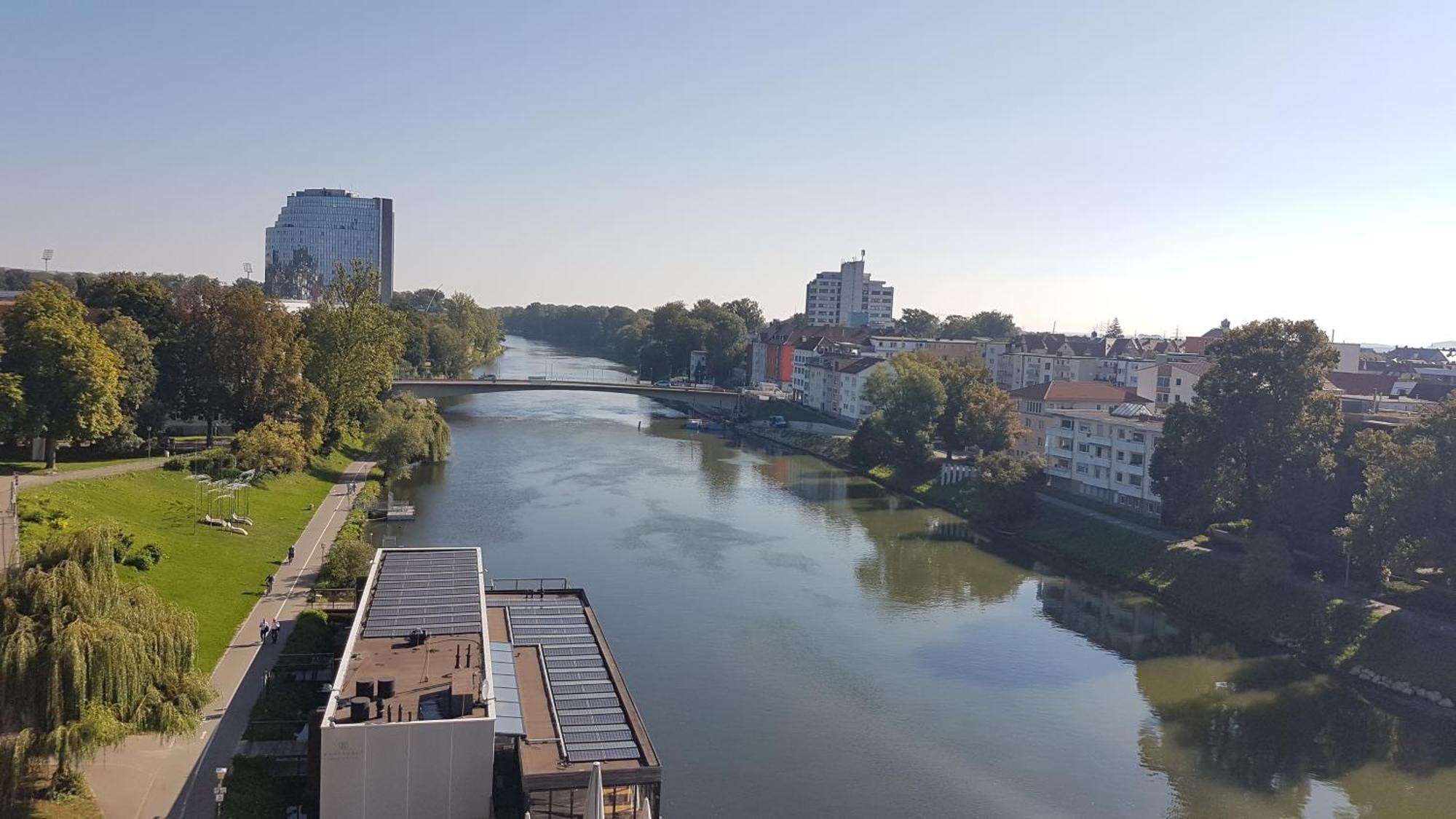 100M Zum Ulmer Muenster: 57M² Wohnung An Der Blau Exterior photo